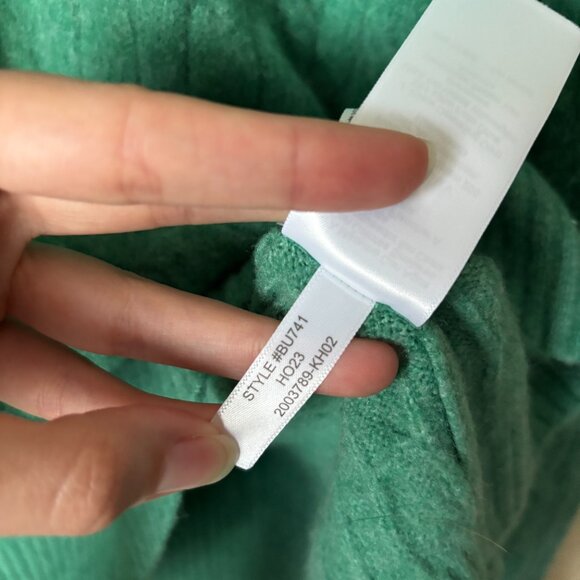 J. Crew XL Cozy Wool Blend Extra-Soft Yarn Cable-Knit Mockneck Sweater - Picture 8 of 9